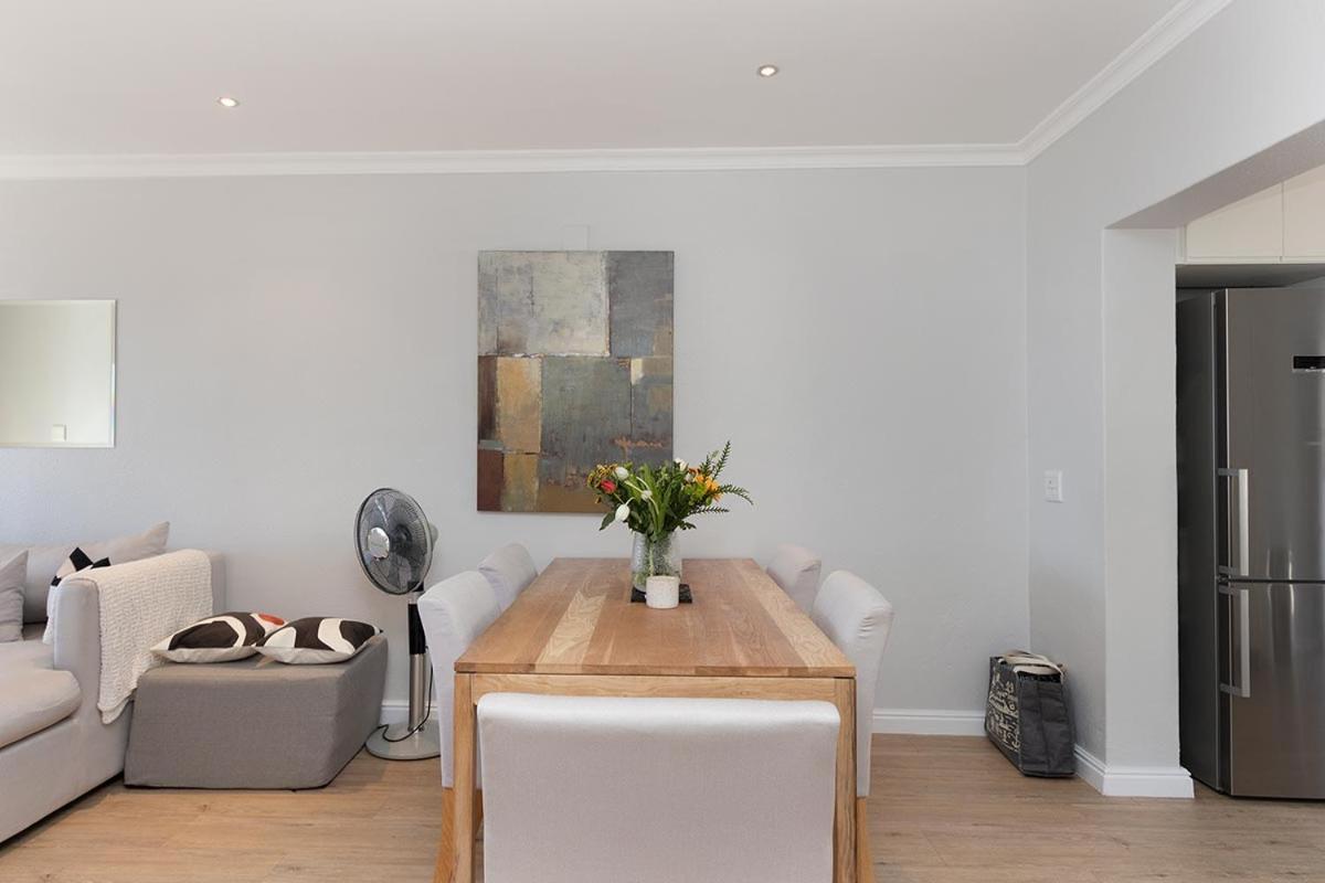 Stunning Sea View Apartment - Camps Bay Le Cap Extérieur photo