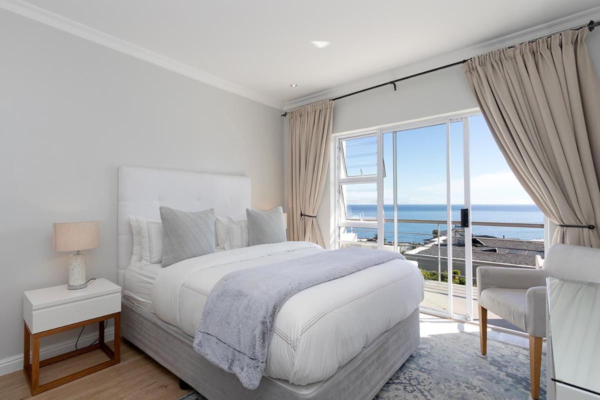 Stunning Sea View Apartment - Camps Bay Le Cap Extérieur photo