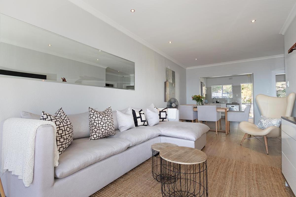 Stunning Sea View Apartment - Camps Bay Le Cap Extérieur photo